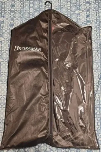 TERNO PRETO BROSSMAN