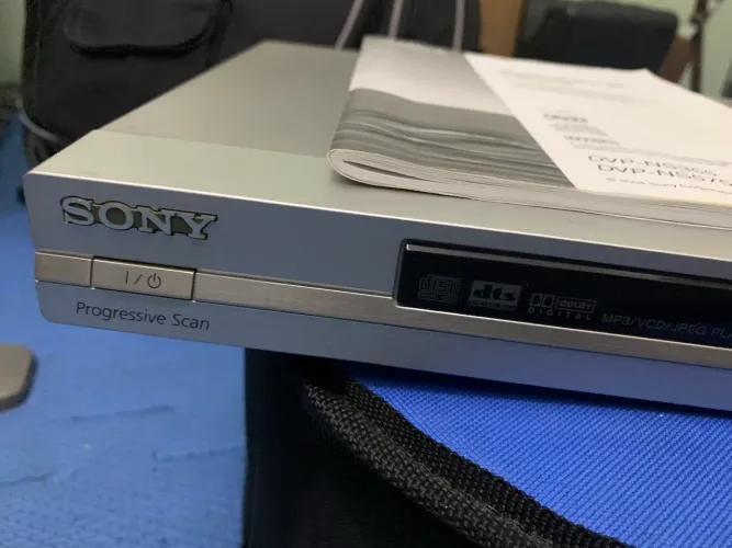 DVD Player Sony DVP-NS575P c/ manual e co trole