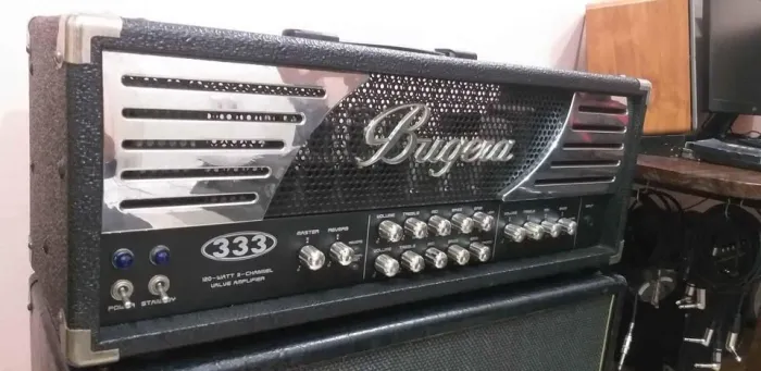 Cabeçote valvulado Bugera 333 e caixa 2x12