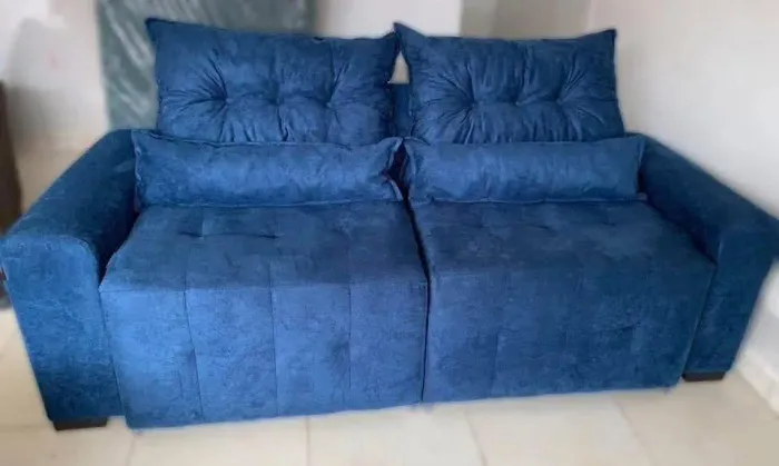 Sofá retrátil 1,80cm de fábrica