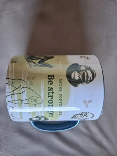Caneca de café com design de gorila