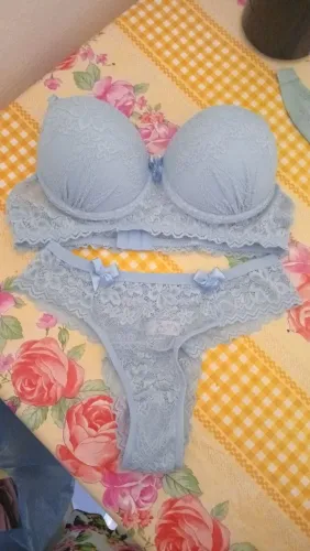 Conjunto Clássico de Lingerie Vermelha