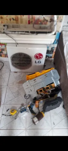 Ar Condicionado (instalação e manutenção)