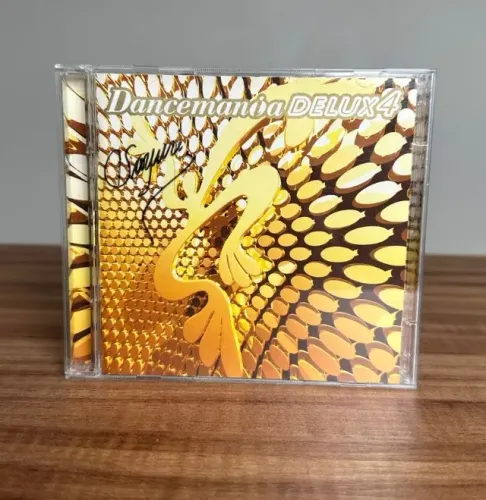 CD Dancemania Delux 4  - Ano de Lançamento 2000  ORIGINAL JAPAN
