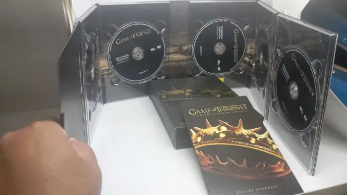 Coletâneas de séries (DVD) leia a descrição