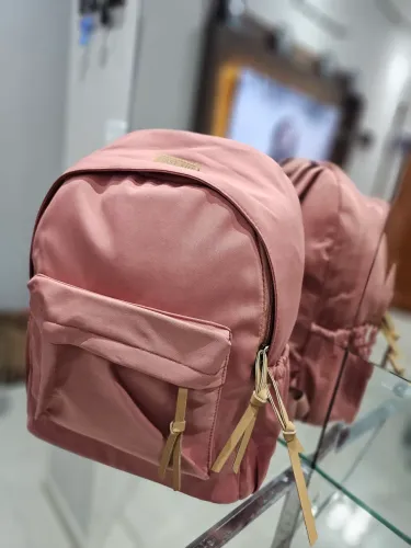 Mochila Rosa Elegante e Prática