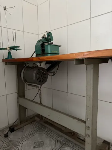 Máquina Overloque