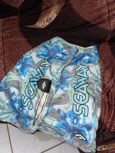 Shorts de Praia Floral Seaway
