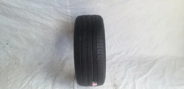 Pneu Pirelli Modelo P Zero 255/45/19 #141