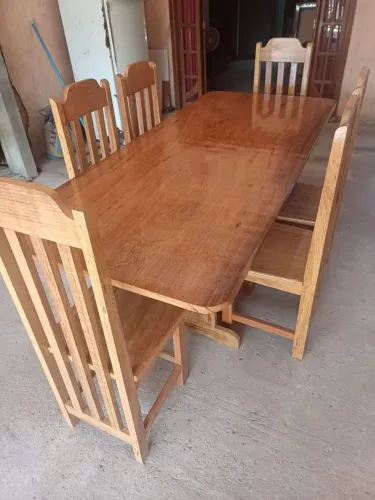 Mesa de Jantar de Madeira Maciça com 6 Cadeiras
