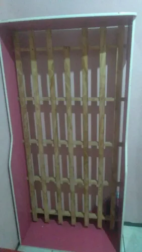 Cama infantil de madeira