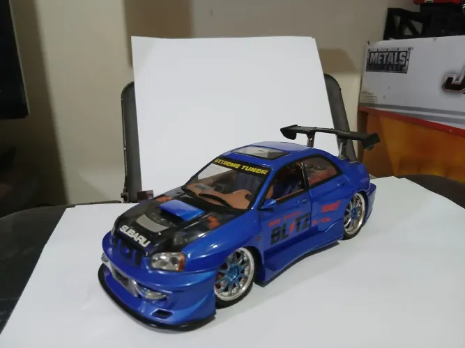Miniatura Subaru kentoys 1/24 azul 