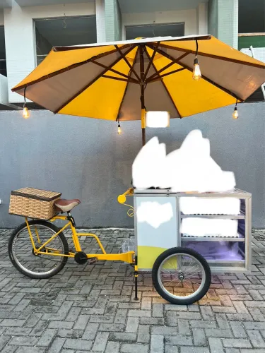 Food bike/Carrinho Gourmet com vitrine Refrigerada 