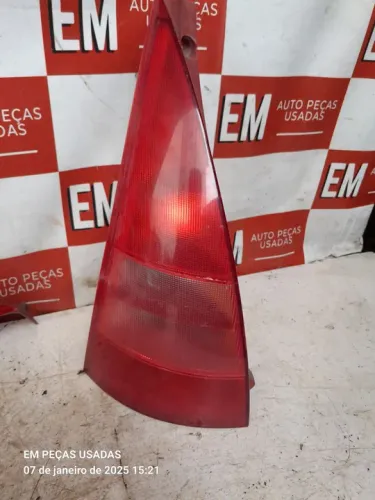 Lanterna traseira esquerda Citroen C3 2004 a 2008