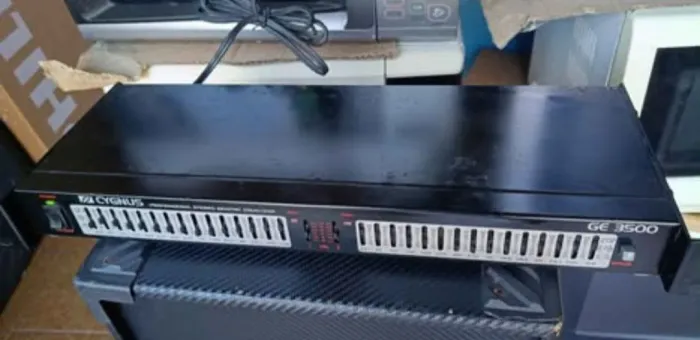 Relíquia, Equalizador estéreo Cygnus GE 3500 funcionando perfeitamente