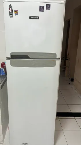 Geladeira Continental 200V