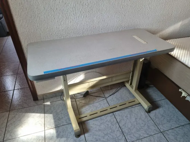 Vendo mesa de costura