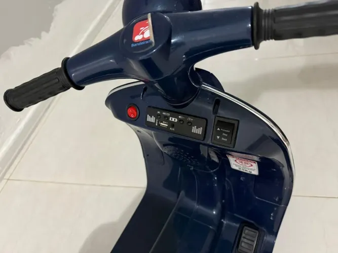 Lambreta Scooter Banderetta Italia Elétrica 6V Bandeirante