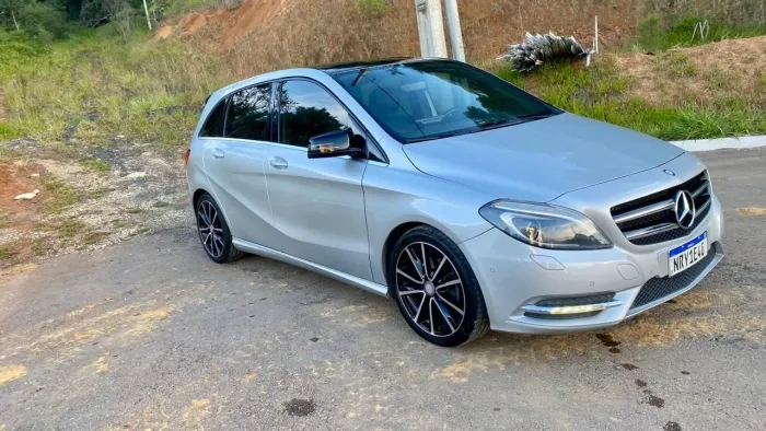 Mercedes-Benz Classe B 200 CGI 1.6 TB Sport 156cv AUT 2013