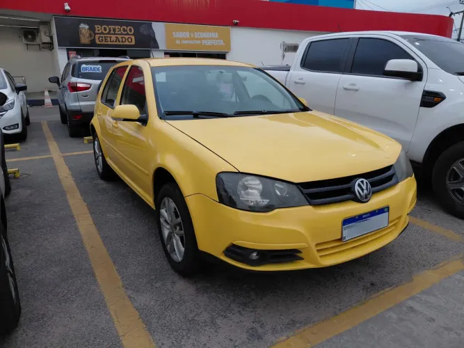 Volkswagen Golf 2.0/2.0 T. Flex Mec.(black & Silv) 2011