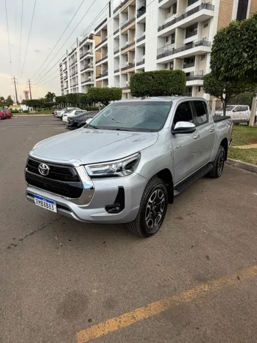 Toyota Hilux CD SRV 4X4 2.8 TDI Diesel Aut. 2025