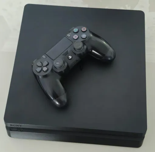 PS4 1TB Estado de Novo + 1 Controle Original