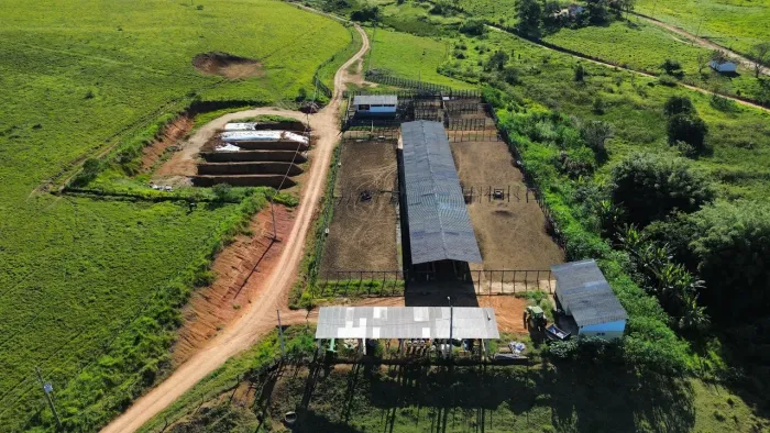 FAZENDA RURAL em Caçapava - SP, CENTRO