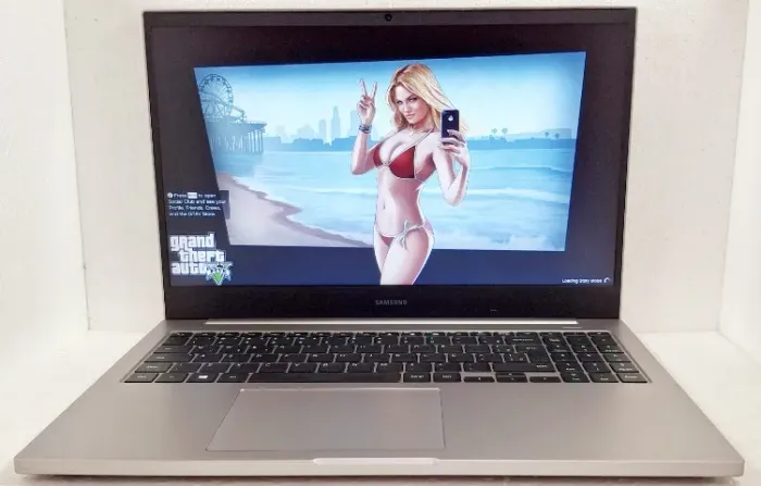 Vendo Notebook Samsung Gamer. Core i5, Nvidia Geforce, Ssd 256Gb, 8Gb, Gta V, AutoCad