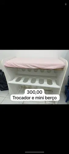 Prateleiras de móveis planejados para as lojas