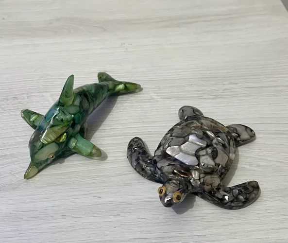 Esculturas Artesanais de Animais Marinhos em Pedra/Resina | Tartaruga e Golfinho