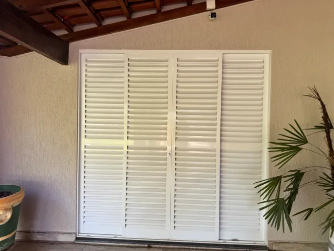 Porta esquadria Branca