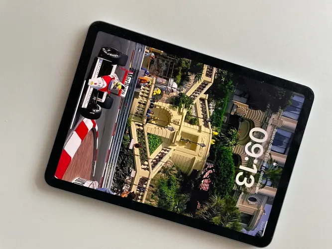 iPad Air M2 11? 128GB - Seminovo - iPadOS 26
