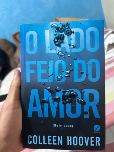 Livro semi novo ?preço a negociar?