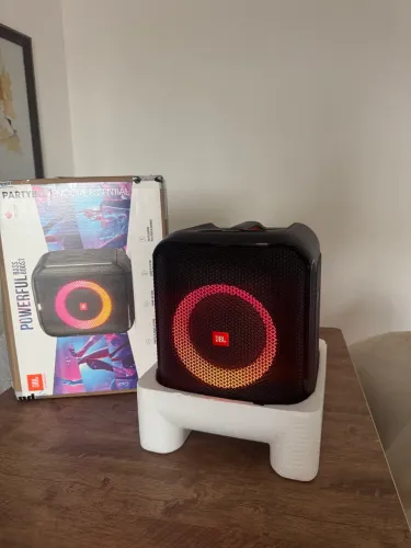 JBL Partybox encore essential 1 ano de garantia