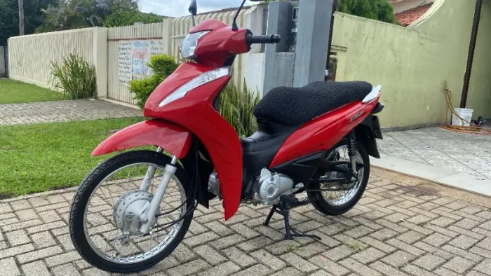 Biz 110i 2023 c/2 mil km aceita carro