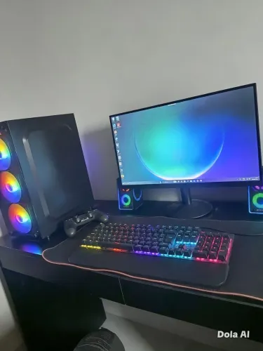 Vende se Pc gamer completo conservado Roda todos os jogos ótimo pra lazer e trabalho!!