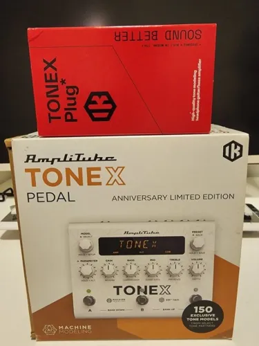 Pedal IK Multimedia TONEX Branco Guitarra 15 Efeitos Modelos AI. Novo na caixa. Só venda.
