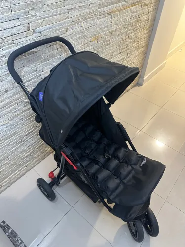Carrinho de Bebê Cosco Kids (Toffy) Preto Absoluto (pouco usado)