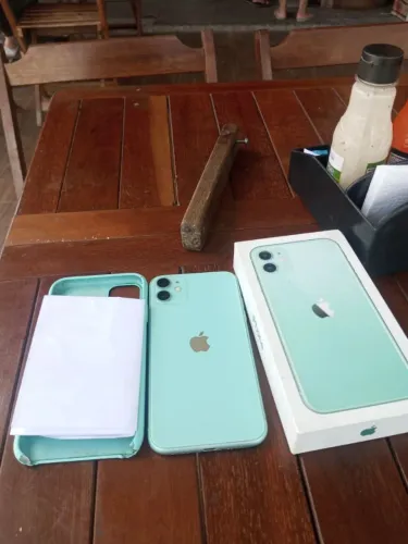 iPhone 11 128gb raridade todo original ? saúde 66% mas todo original caixa e nota fiscal ?
