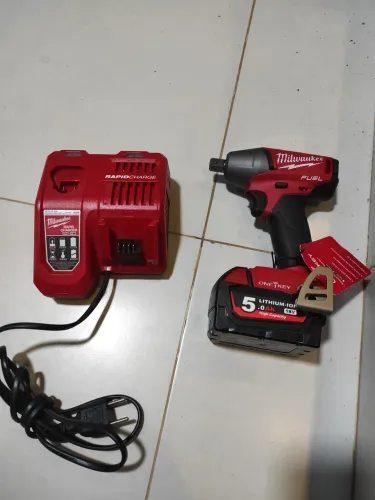 Chave de impacto m18 Milwaukee