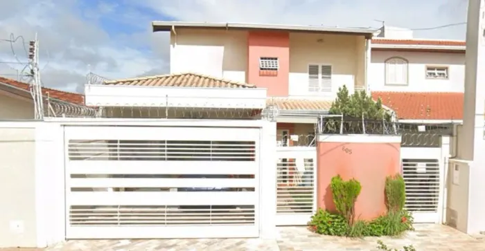 Casa com 3 dormitórios aluguel por R$ 6.000,00/mês - Jardim Maria Izabel - Marília/SP