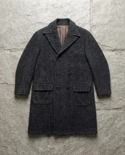 Elegante Sobretudo Preto em Lã Tamanho Grande