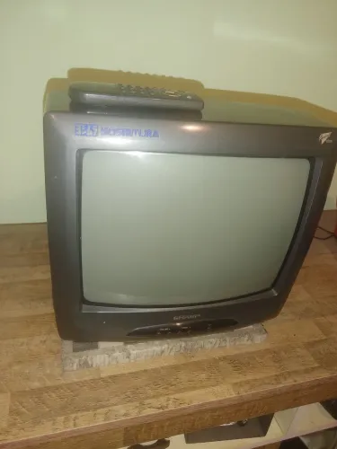 TV Sharp Tubo funcionando + controle excelente estado 14 pol