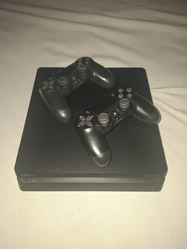 Play 4 slim 1TB