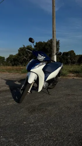 Honda biz 125 ano 2023