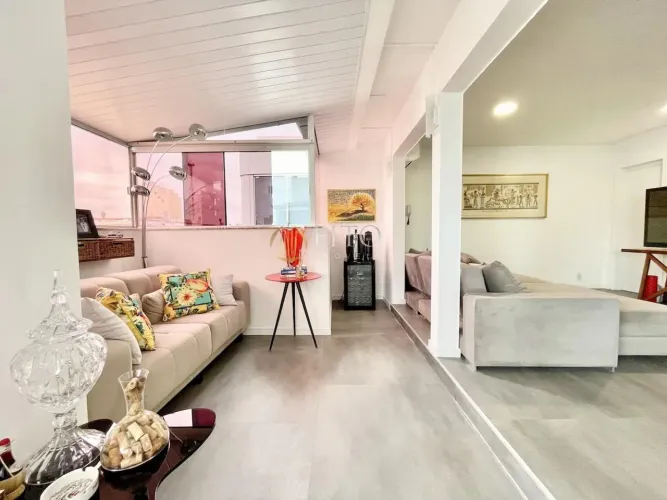 Cobertura Duplex à Venda em Jurerê Internacional  Localização Privilegiada no Open Shoppin