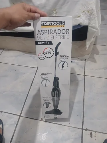 Vendo aspirador em pó e chaleira elétrica 150,00 pra buscar .