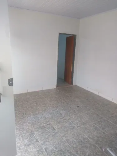 Aluguel barraco de fundos