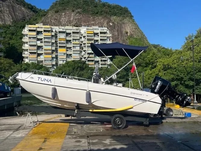 Lancha Fly Fish 190