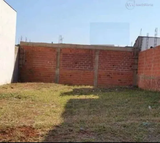 Troco meio terreno por carro ou vendo 